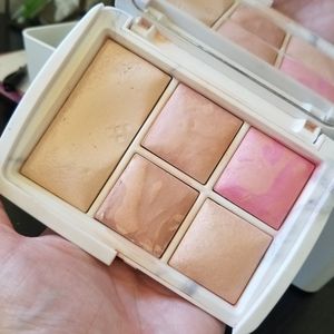 Hourglass Holiday Palette